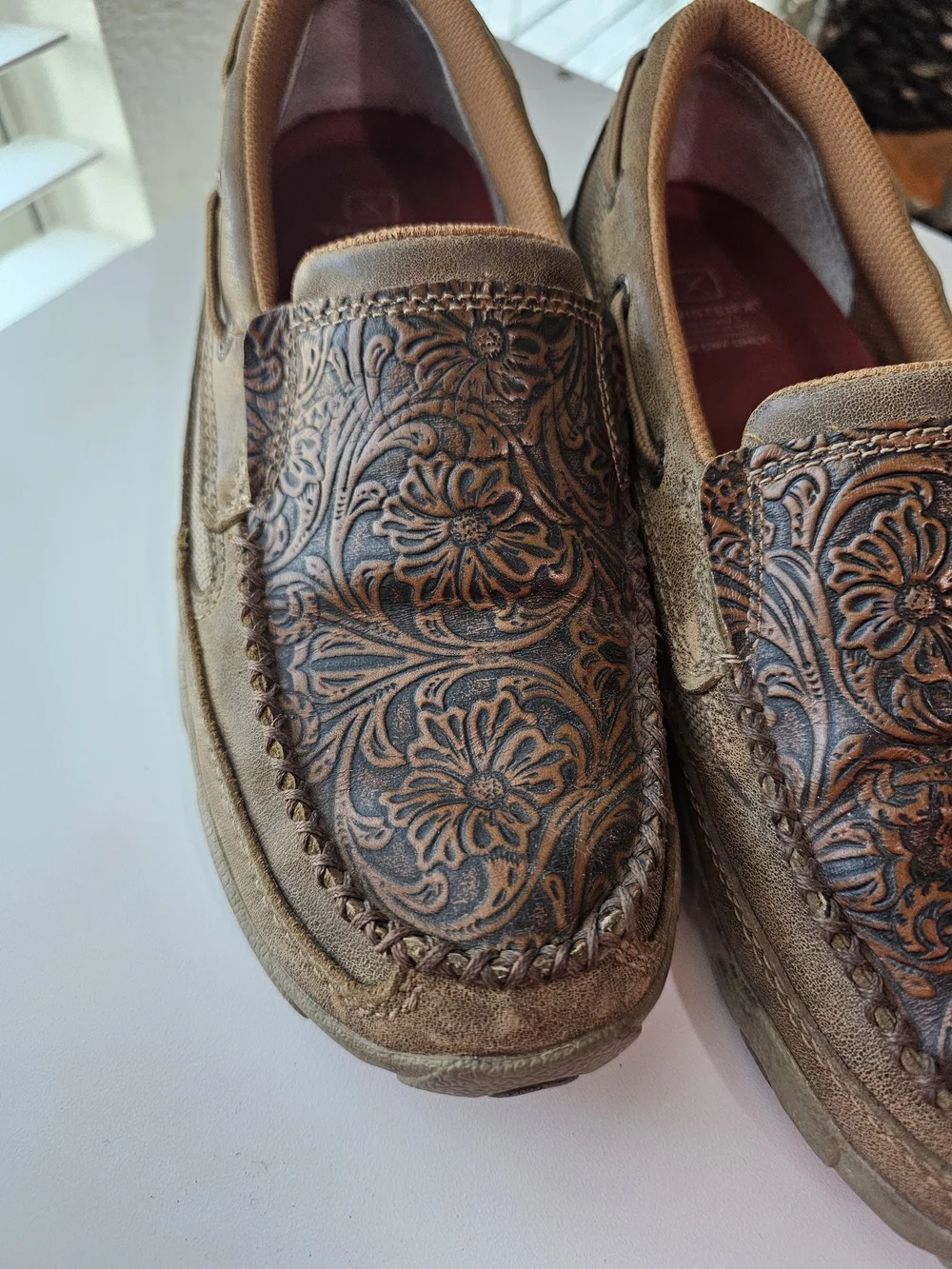 Twisted X Women's Size 9 Tooled Leather Slip-On Driving Mocs Loafers